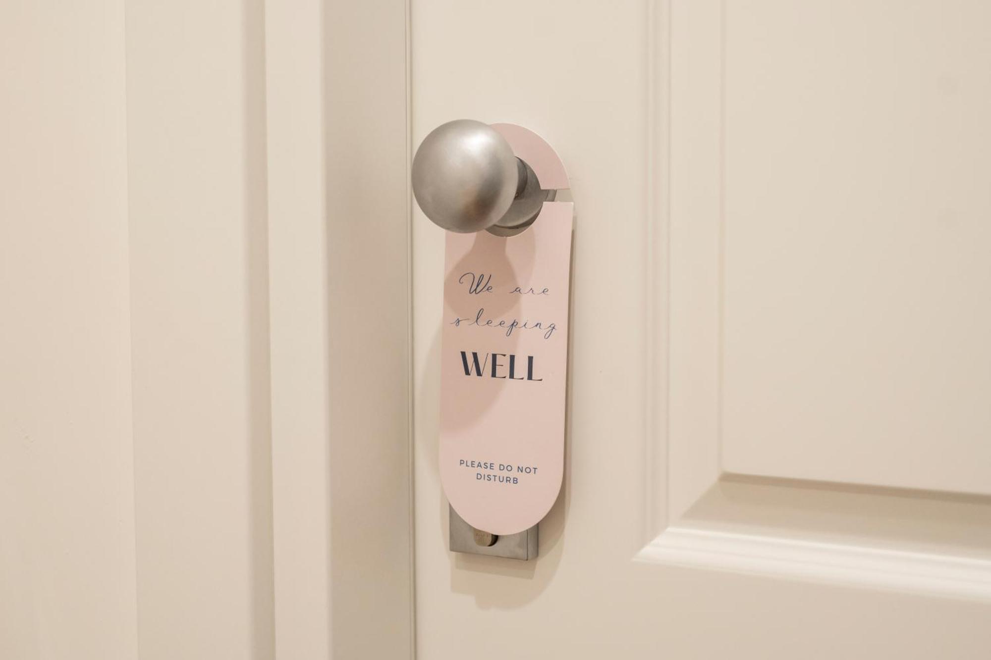 Well Suites - Piazza Dei Martiri Neapel Exteriör bild